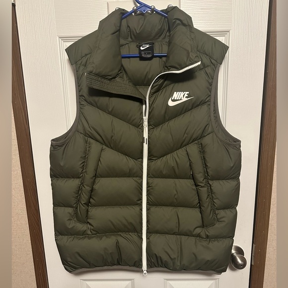 Nike Dark Green Quilted Vest - Picture 2 of 5